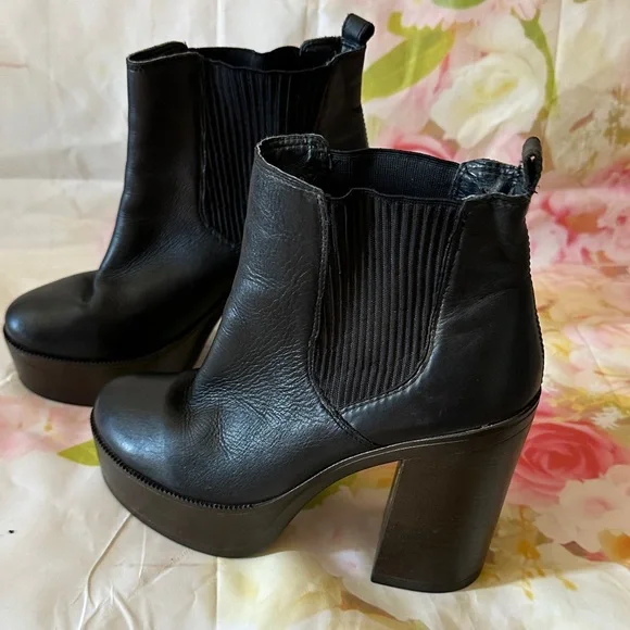 Steve Madden Black Ankle Boots - Picture 11 of 11